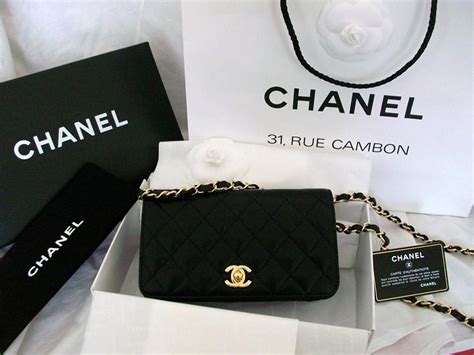 poinçon sac chanel|Sacs Chanel, comment reconnaître les contrefaçons .